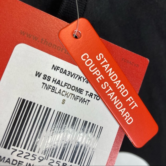 The North Face Fitted Black Tee size Small - Picture 6 of 6